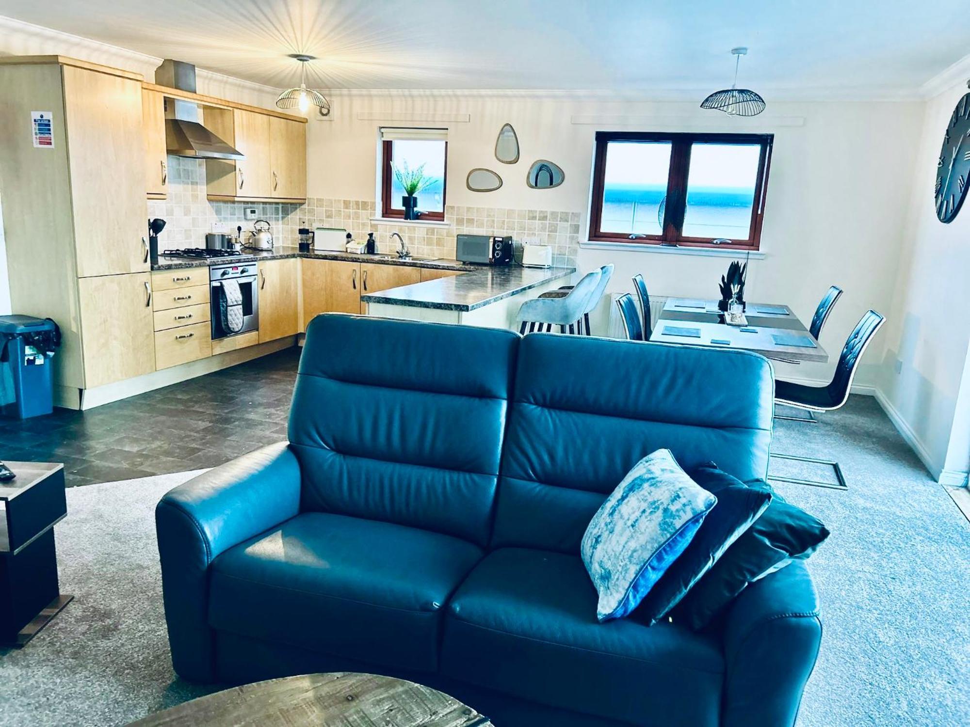 Central Cosy Riverview Apartment 2 Bed, 2 Bath, Free Parking / Wifi Inverness Luaran gambar